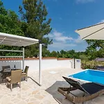 Dom wakacyjny Casa Cosini With Private Pool